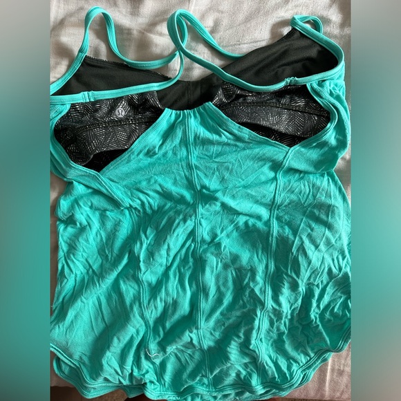 Lululemon tank - Picture 2 of 3